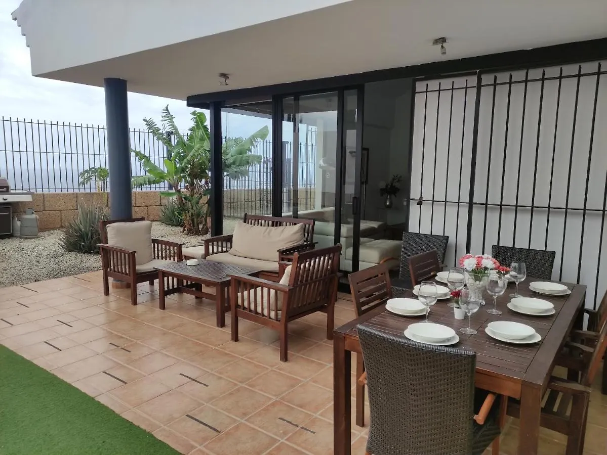 Сasa de vacaciones Luxury Villa Ocean Views Heated Pool Private Candelaria